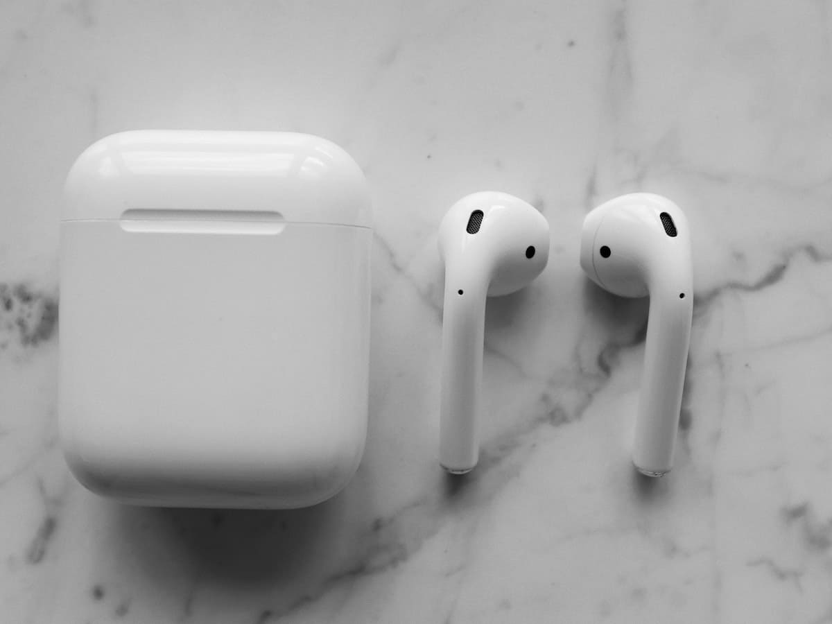 i 12 Earbuds: A Comprehensive Review and Buying Guide